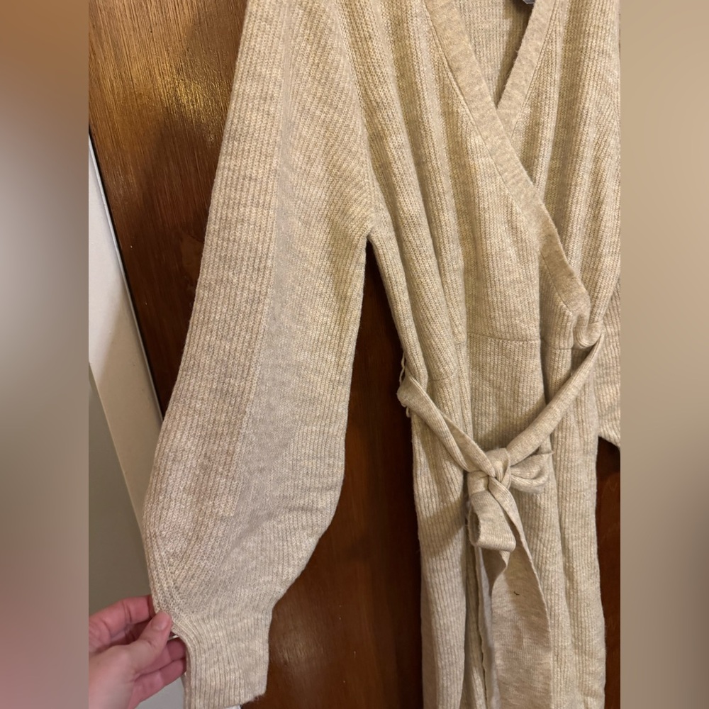 Lane Bryant Cream Ribbed Knit Faux Wrap dress with Tie 18/20 - Picture 2 of 4